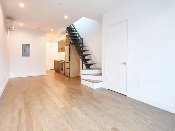 554 Gates Avenue image 1 of 21