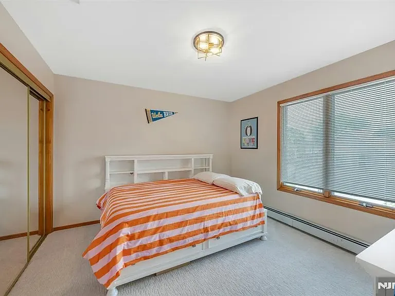 245 Wilson Ave — Photo 14
