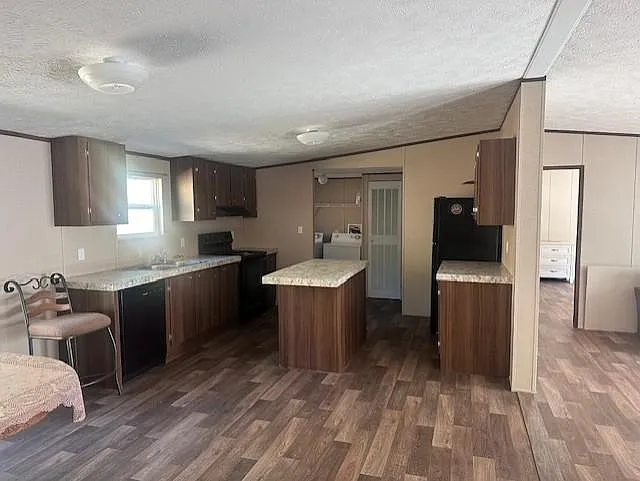 1099 Petersburg Rd — Photo 3