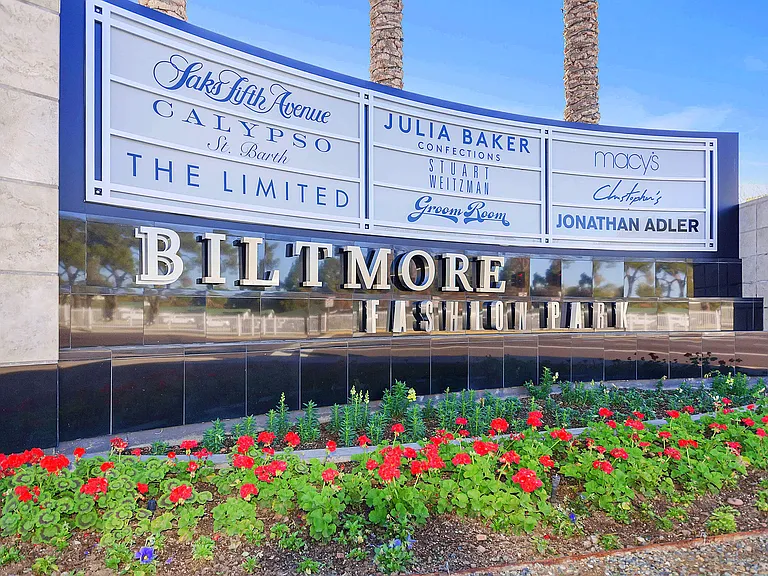 Townhomes at Biltmore — Photo 35