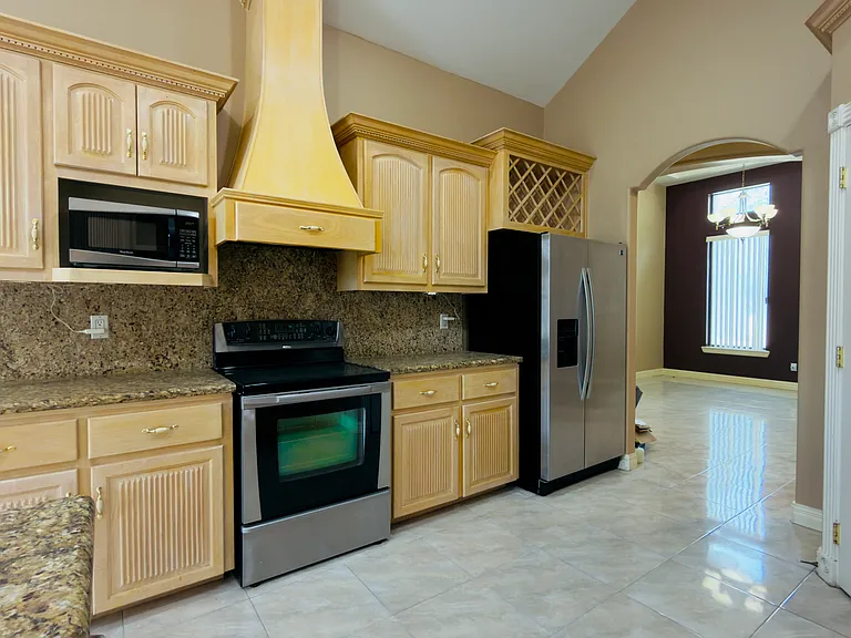 3421 Esperanza Ave — Photo 20