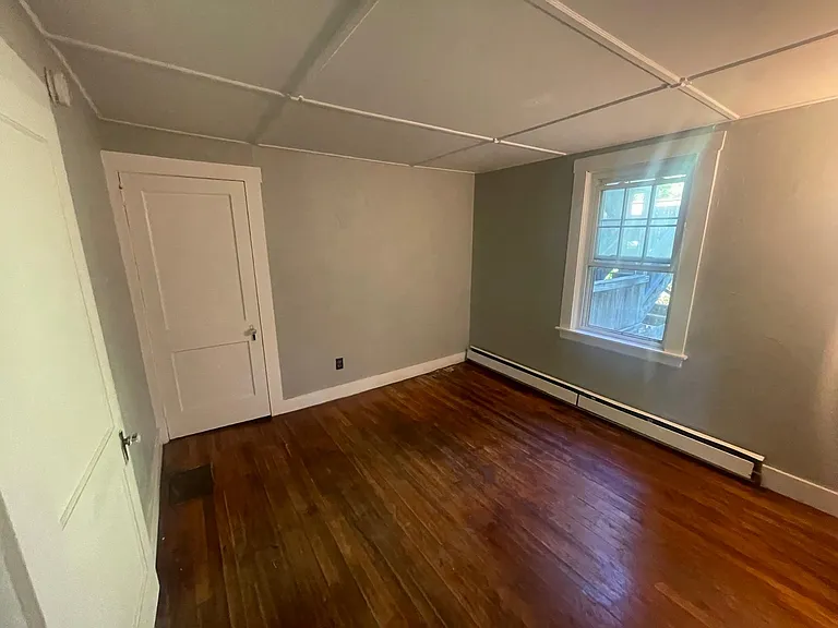 105 Main St #7 — Photo 2