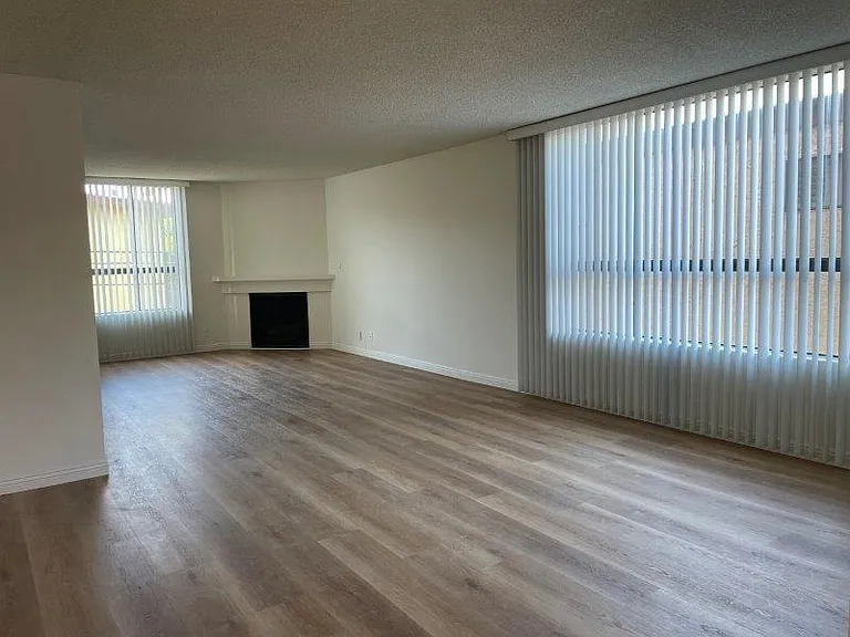 11747 Darlington Ave #204 — Photo 3