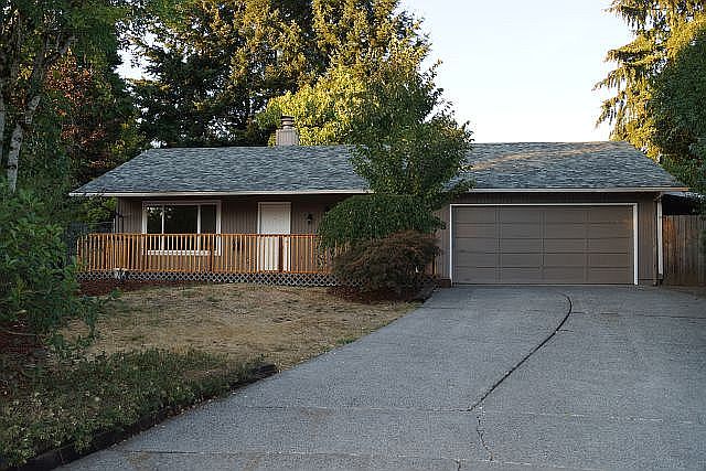 1st image of 303 SE 149th Ct