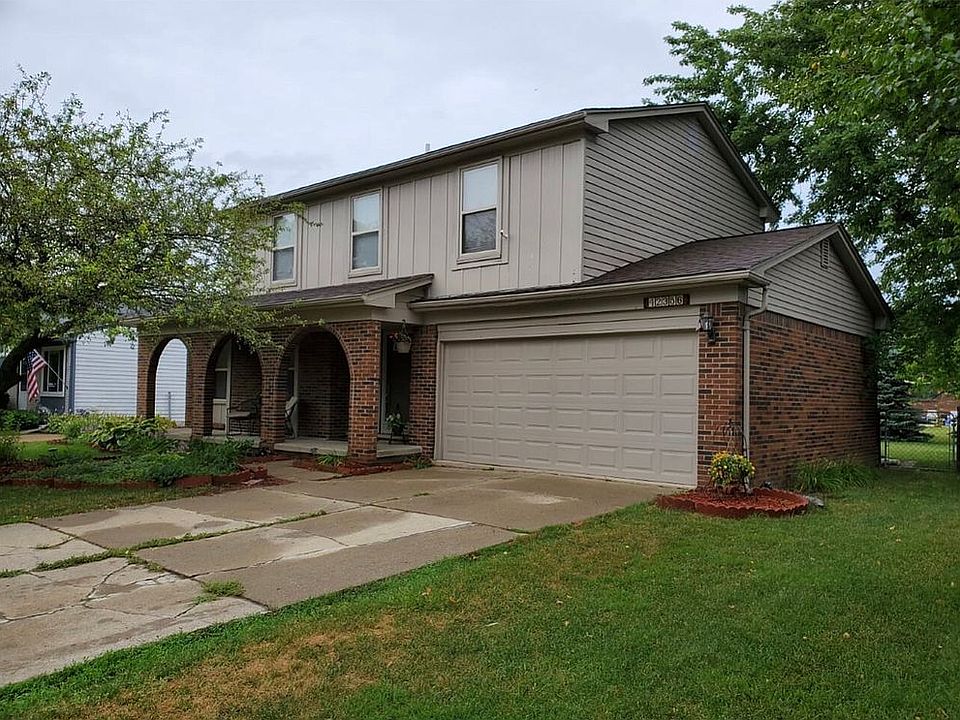 1st image of 42356 Lynda Dr