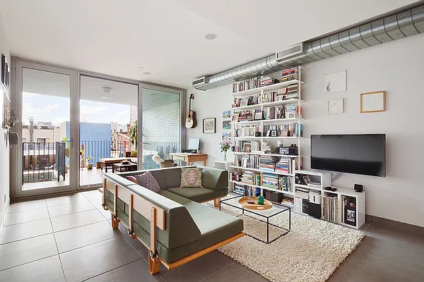 Sold by Compass | media 2