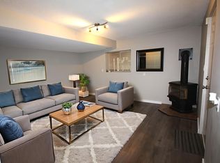 2973 Wembley Dr, North Vancouver, BC V7J3B9