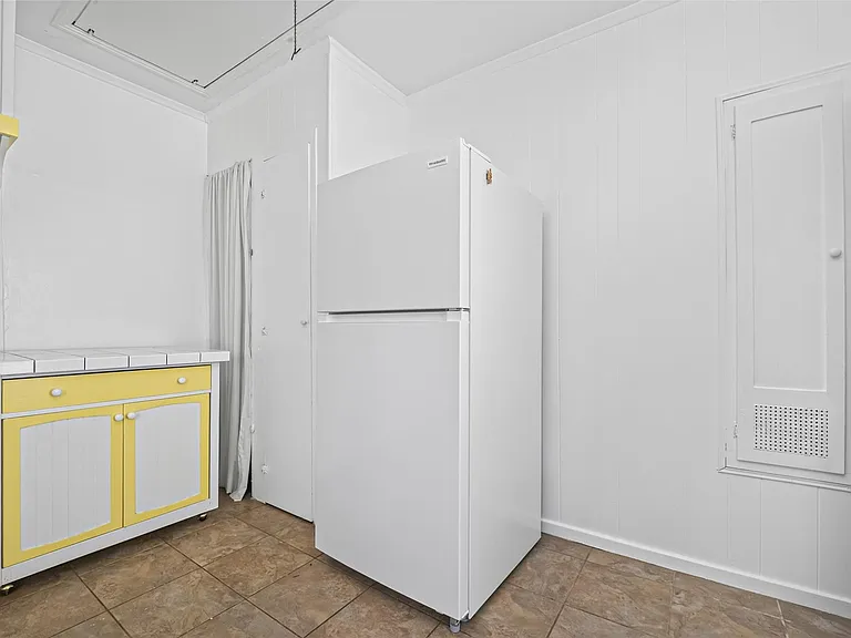 2406 Southgate Blvd — Photo 15