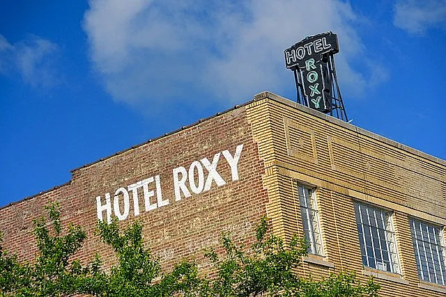 Hotel Roxy Lofts — Photo 1