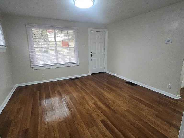 1351 College Park — Photo 25