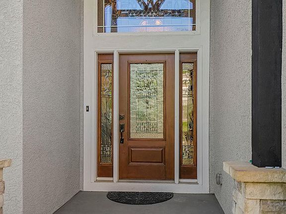 2nd image of 6817 Millbrook St