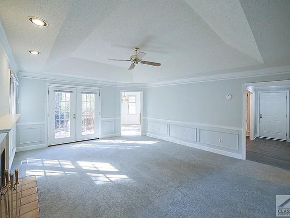 3rd image of 330 Woodhaven Pkwy