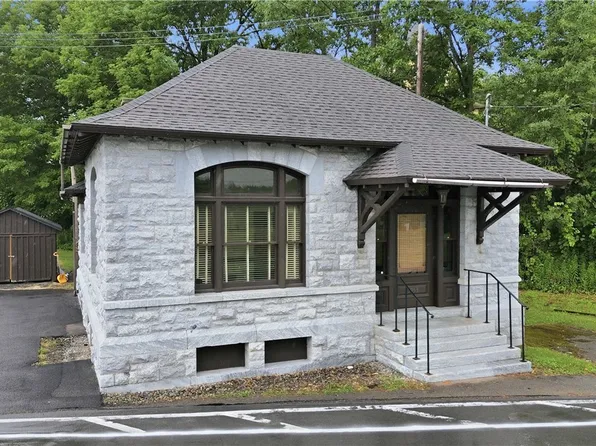 3953 Franklin St, Lyons Falls, NY 13368