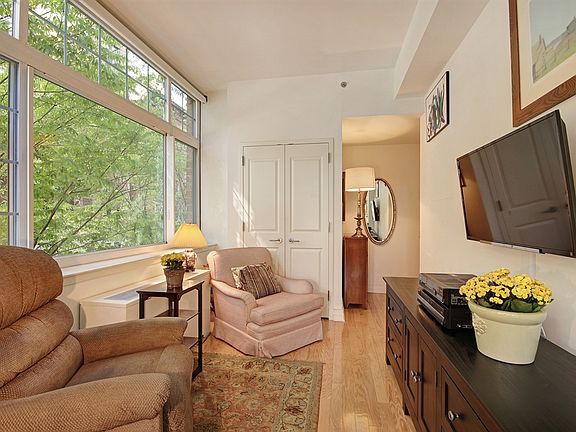 3rd image of 272 W 107th St APT 3C