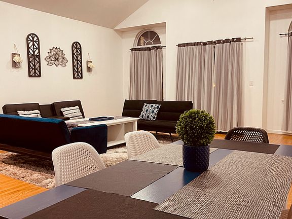 3rd image of 8 Holmes Ave #1