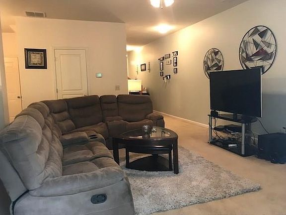 4th image of 2227 Oakland Downs Way