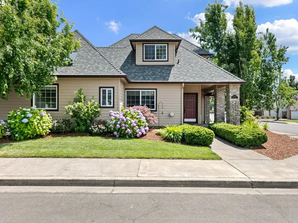 3301 Parker Ln, Springfield, OR 97477