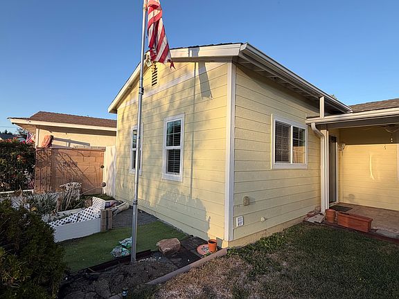 2nd image of 2735 Galena Ave
