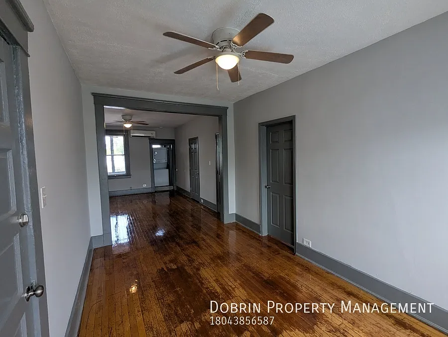 Renovated 2BR Apartment in Carytown — Photo 2