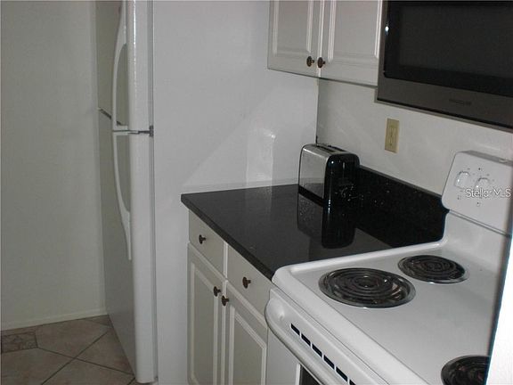 3rd image of 3875 59th Ave W
