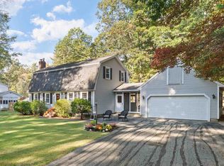 19 Vista Way, Merrimack, NH 03054