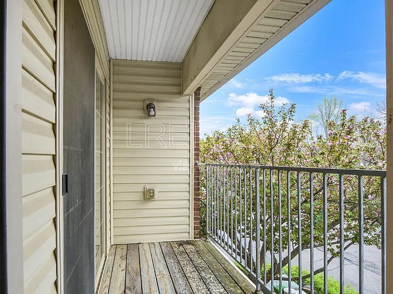 8439 Grand Trevi Dr — Photo 12