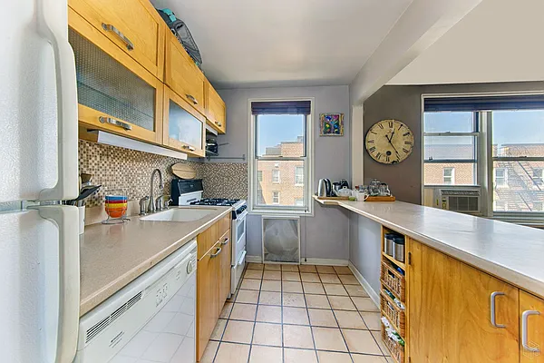 Sold by Halstead Real Estate | media 2