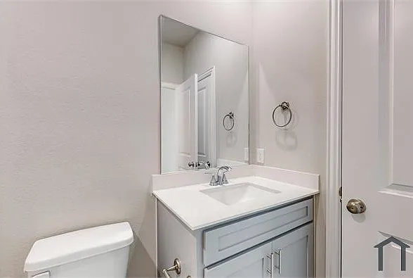 716 Portina Dr — Photo 16