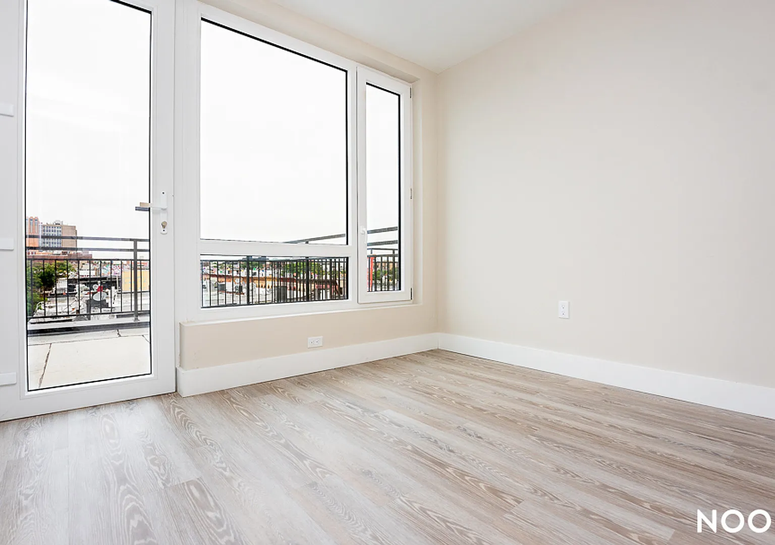 375 Knickerbocker Ave — Photo 4