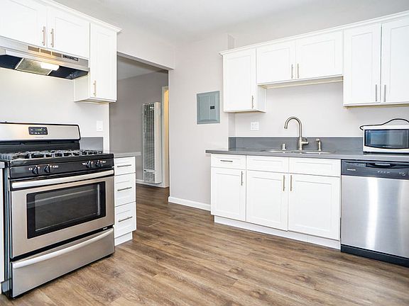 3rd image of 4637 Kansas St #0