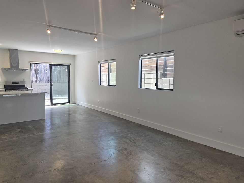 1st image of 4418 Burns Ave #1/2