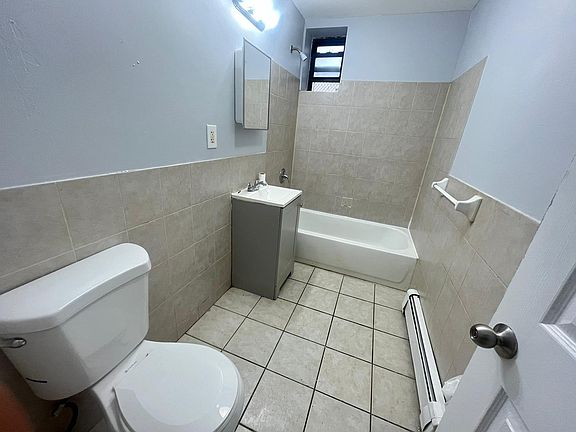 5th image of 205 Union St #4E