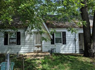 33 Superior Dr, Belleville, IL