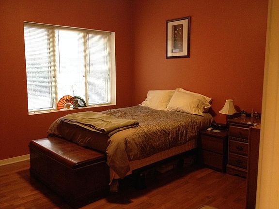4th image of 2065 N Kedzie Ave APT 111