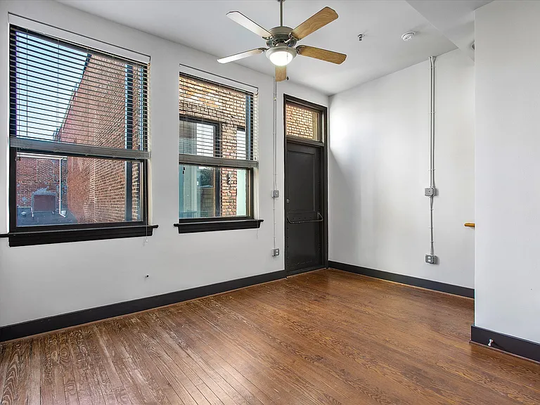 306 E Grace St #204 — Photo 18