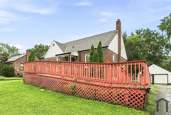 3 bed, 1069 sqft, $1,650 — Photo 2