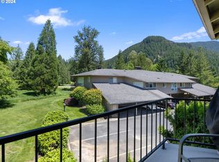 68621 E Fairway Estates Rd, Welches, OR 97067