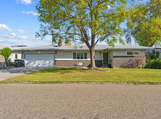 2738 E College Ave, Visalia, CA 93292