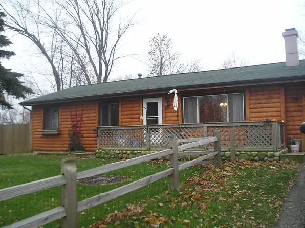 2295 Westwind Rd, Oshkosh, WI 54904