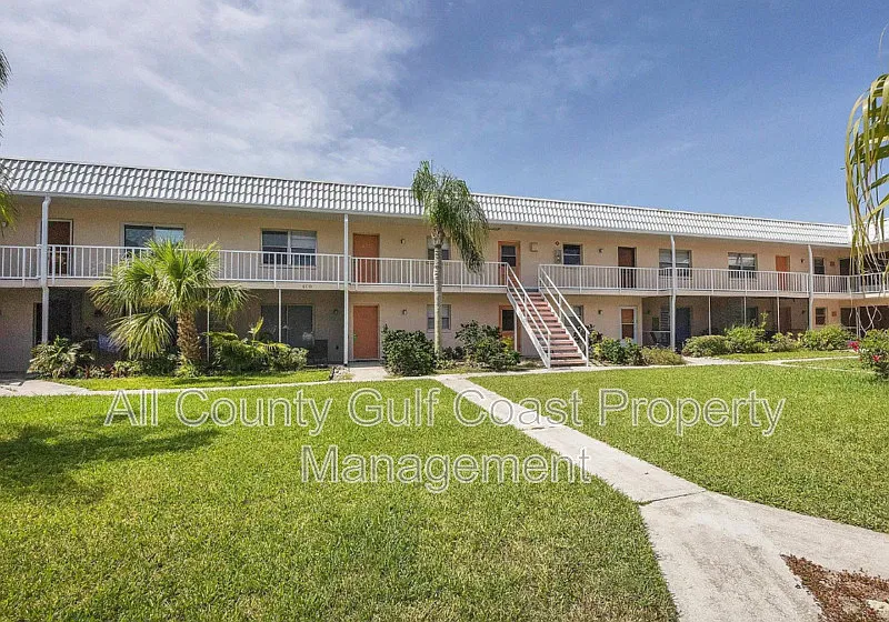 2 bed, 2.0 bath, 811 sqft, $1,495 — Photo 1