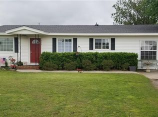 516 E Main St, Tuttle, OK 73089