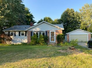 8 Crescent St, Brewer, ME 04412