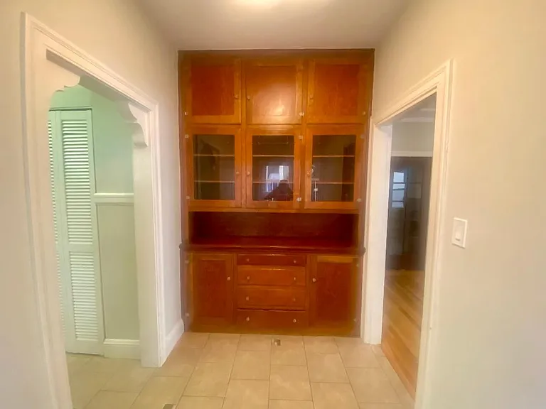 833 York St — Photo 16