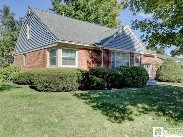 157 Euclid Ave, Jamestown, NY 14701