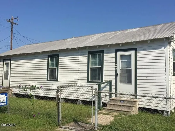 902 Domingue St, Scott, LA 70583