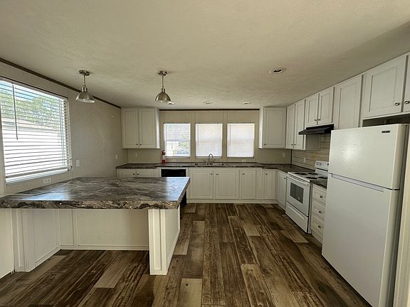 3rd image of 5515 118th St #226