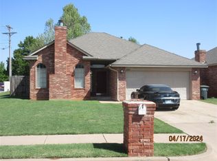 2057 Emerald Brook Ct, Edmond, OK 73003