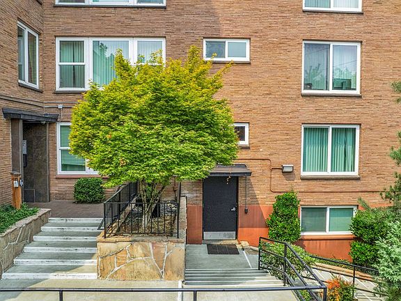 2nd image of 1205 SW Cardinell Dr Unit 706