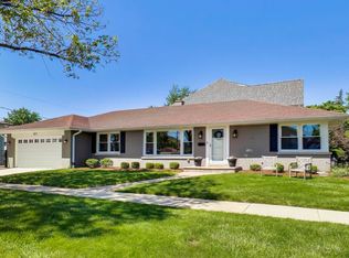 223 E Adams St, Elmhurst, IL 60126