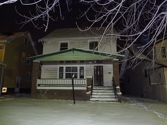 876 Selwyn Rd photo 1
